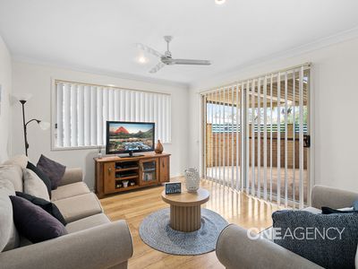 2 / 66 Hawke Street, Huskisson