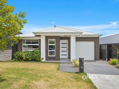 42 Bottlebrush Drive, Calderwood