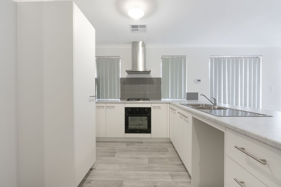 99 Weathering Cres, Baldivis