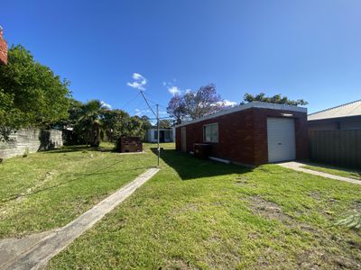 90 DEVONSHIRE CRESCENT, Oak Flats