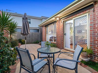 1 / 25 MULGA STREET, Altona