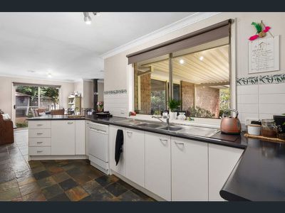 6 McCluskey Court, Seymour