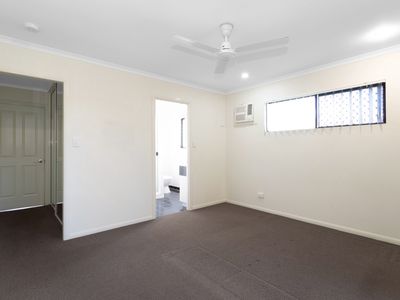 2 Mark Crescent, Glenella