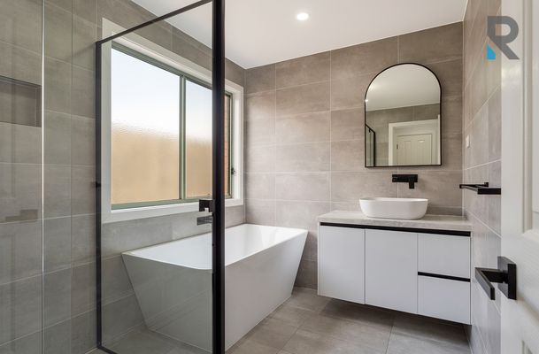 5 Turano Court, Roxburgh Park