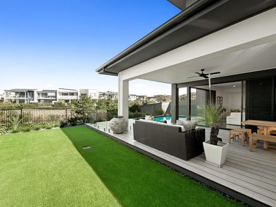 8 Langsford Crescent, Maroochydore