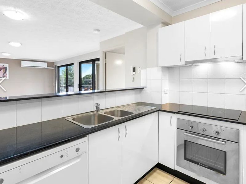 14 Le Grand Street, Macgregor