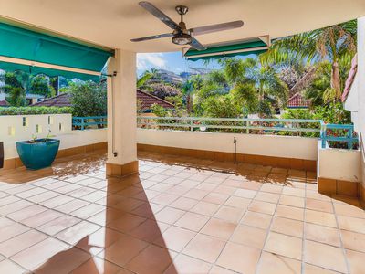 7 / 12 Monte Carlo Avenue, Surfers Paradise