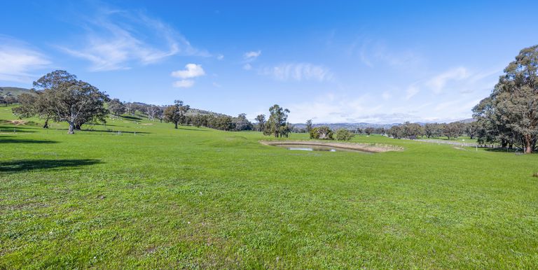 10 Dunnings Road, Balmattum