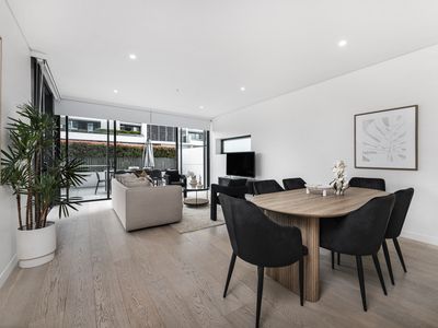 417 / 11 Solent Circuit, Norwest