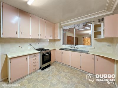 42 Leonard Street, Dubbo