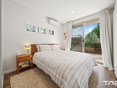 1 / 28 Brickworks Drive, Holroyd