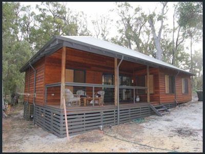 20 Hale Avenue, Molloy Island