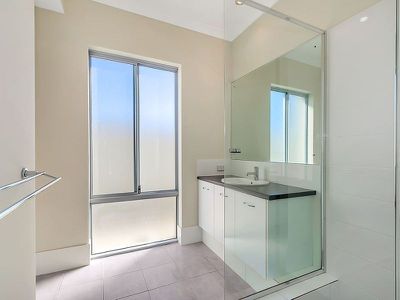 41 Trumpeter Parade, Yanchep