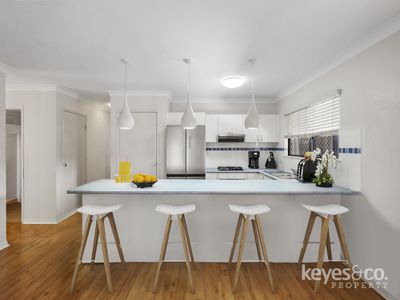 11 Redbank Court, Mount Louisa