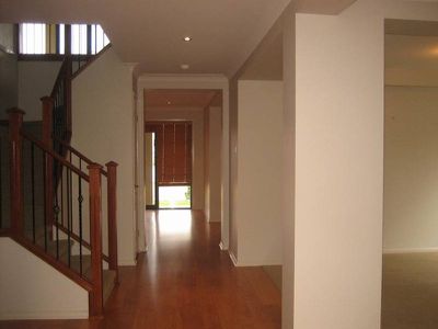 17 Dampier Crescent, Shell Cove