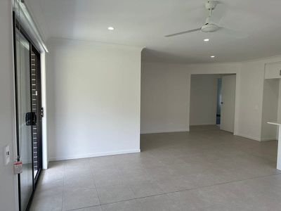 4 Leatherwood Street, Fernvale