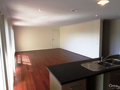 26 Verdant Avenue, Officer