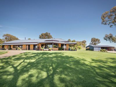 17 Wenz Lane, Canowindra