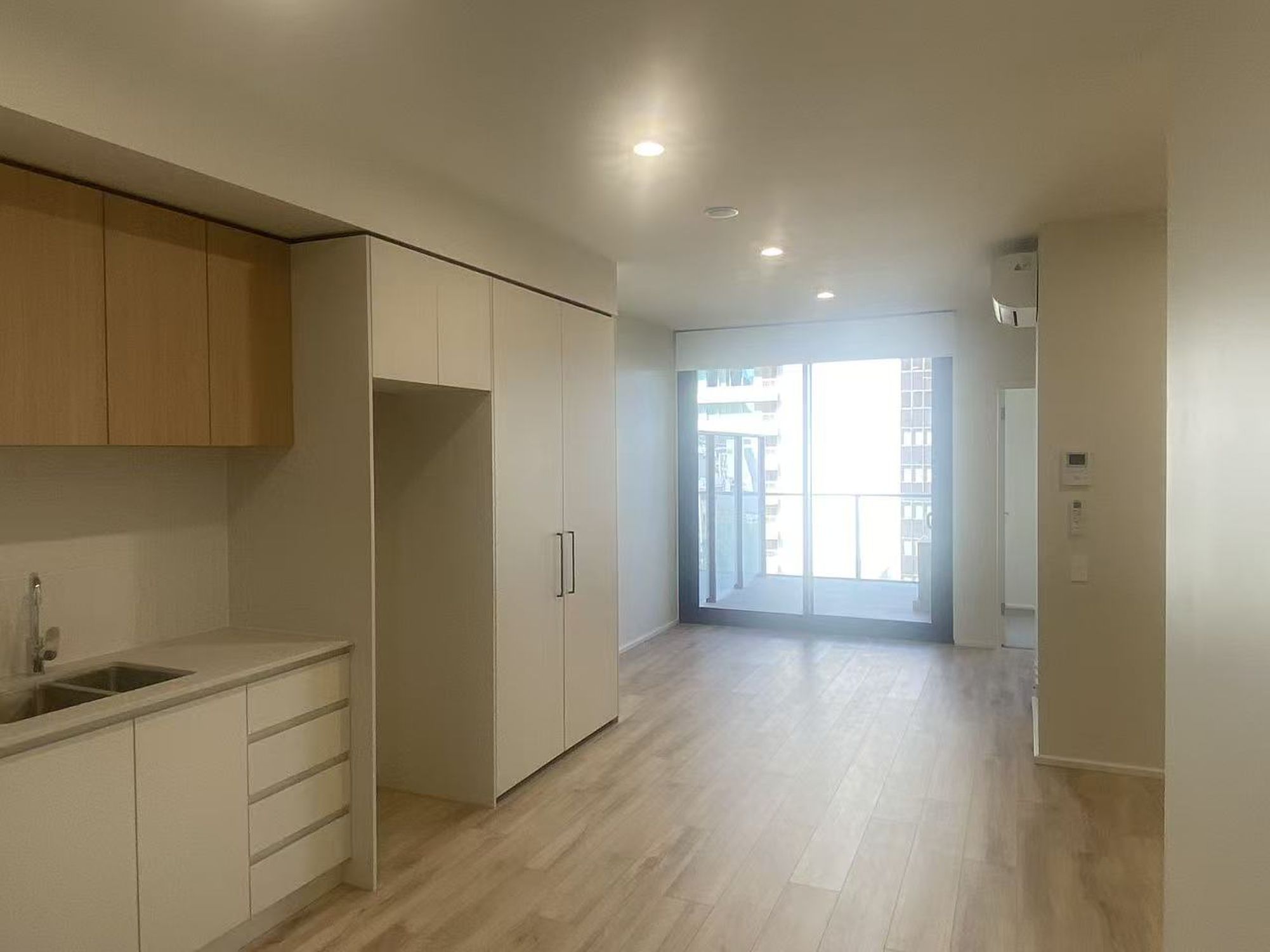1013 / 6 Penaluna Place, Adelaide