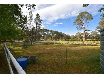 1869 Torrens Valley Road, Mount Pleasant