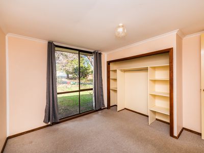 9 Dunn Street, Queanbeyan West