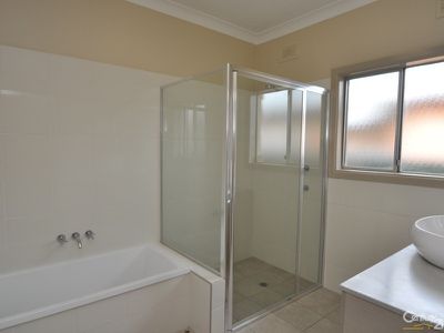 20 Lovett Avenue, Dubbo