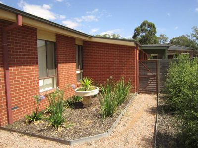 101 Crusoe Road, Kangaroo Flat