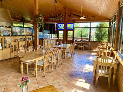 Nick's Restaurant  Gillies Range Road, Yungaburra