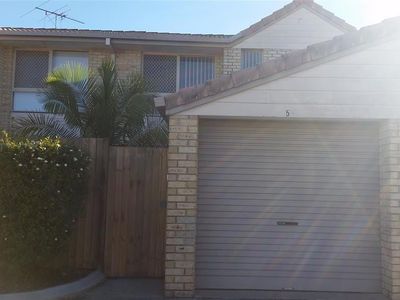 5 / 11 Smith Road, Woodridge