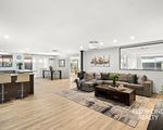 27 Whyalla Chase, Tapping