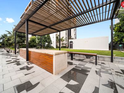 301 / 8 General Boulevard, Edmondson Park