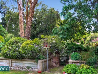16 Scullys Lane, Heathcote