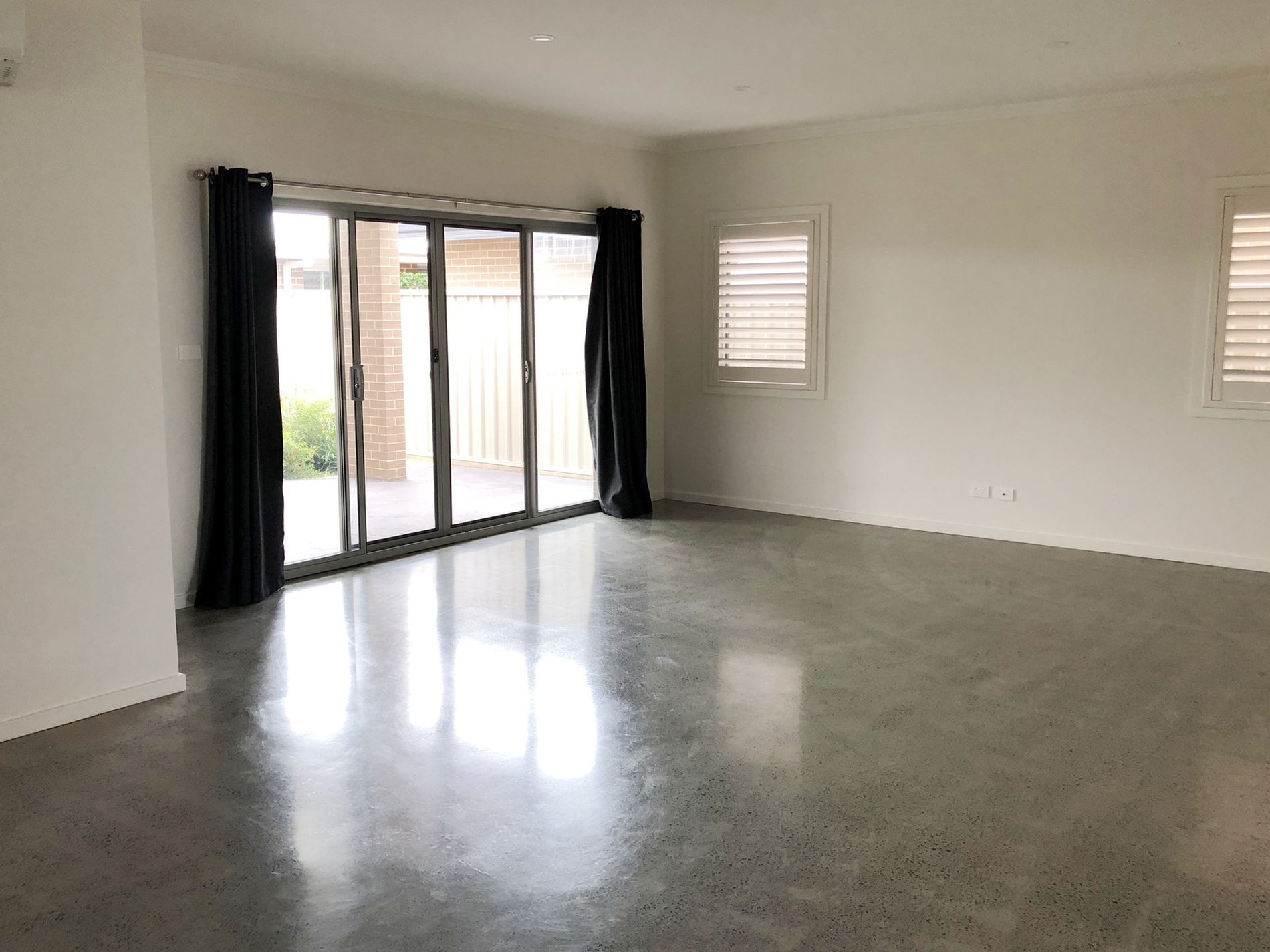 1 / 33 Caravel Crescent, Shell Cove