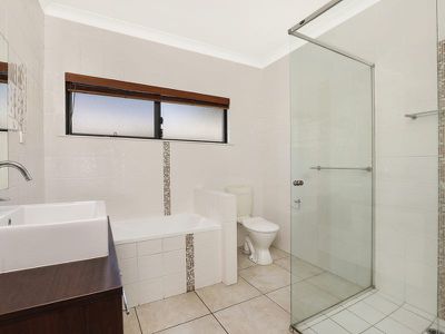 24 Poinciana Avenue, Mooloolaba