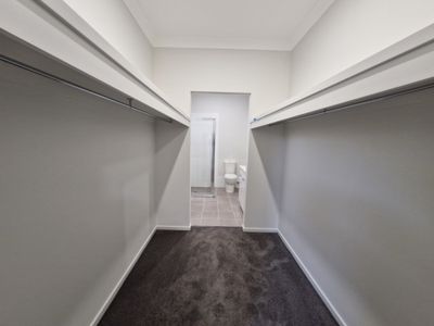 1/94 Settlers Boulevard, Chisholm