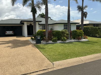 20 Bisdee St, Coral Cove