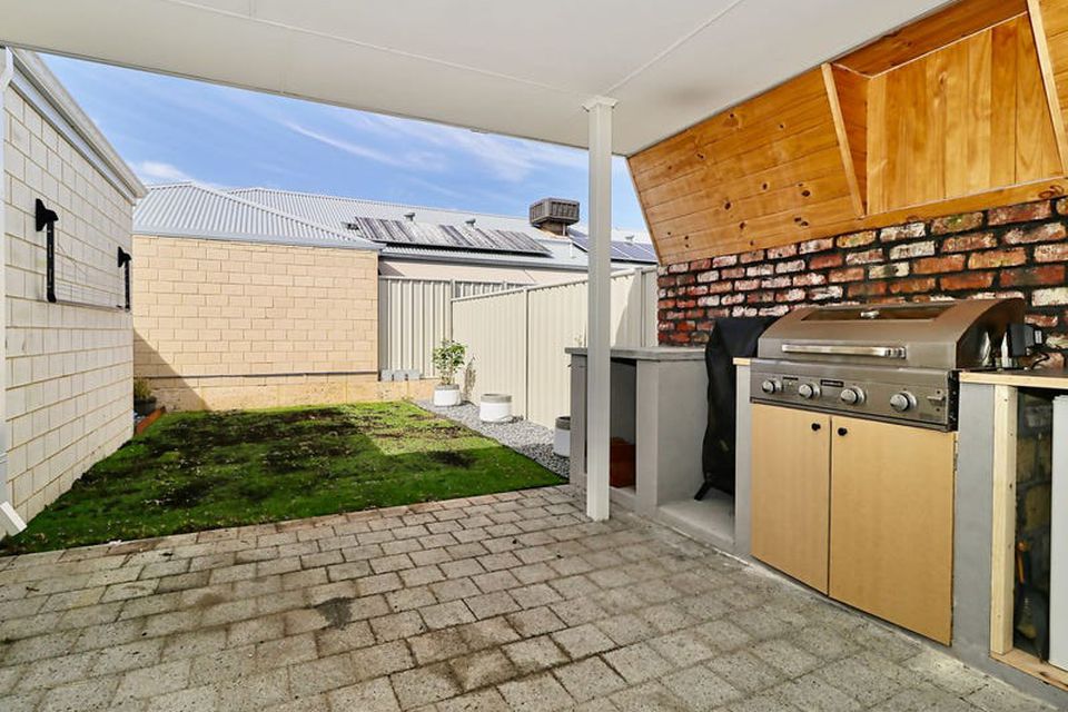 11 Winderie Road , Golden Bay