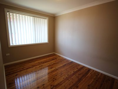 1 / 80 Barina Avenue, Lake Heights