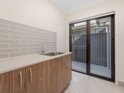 8 Sunset Street, Morayfield