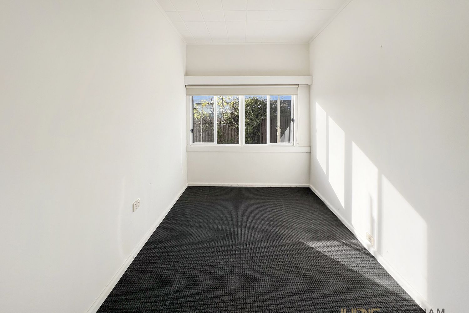 22  River Road , Horsham