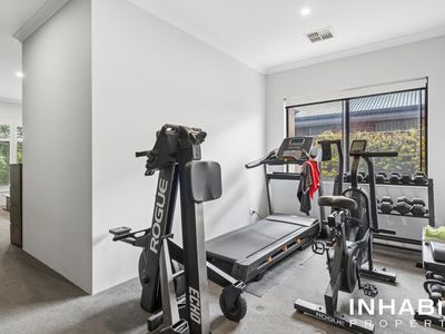 6 Fairmile Street, Bushmead