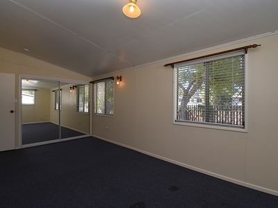 145 Wren Street, Longreach