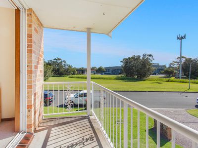 1 / 15 Grove Circuit, Lake Illawarra