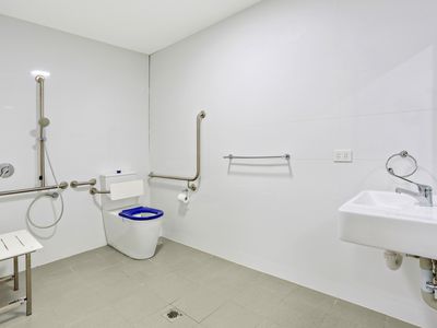 37 Great Western Highway, Kingswood
