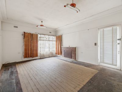 22 Tamplin Road, Guildford