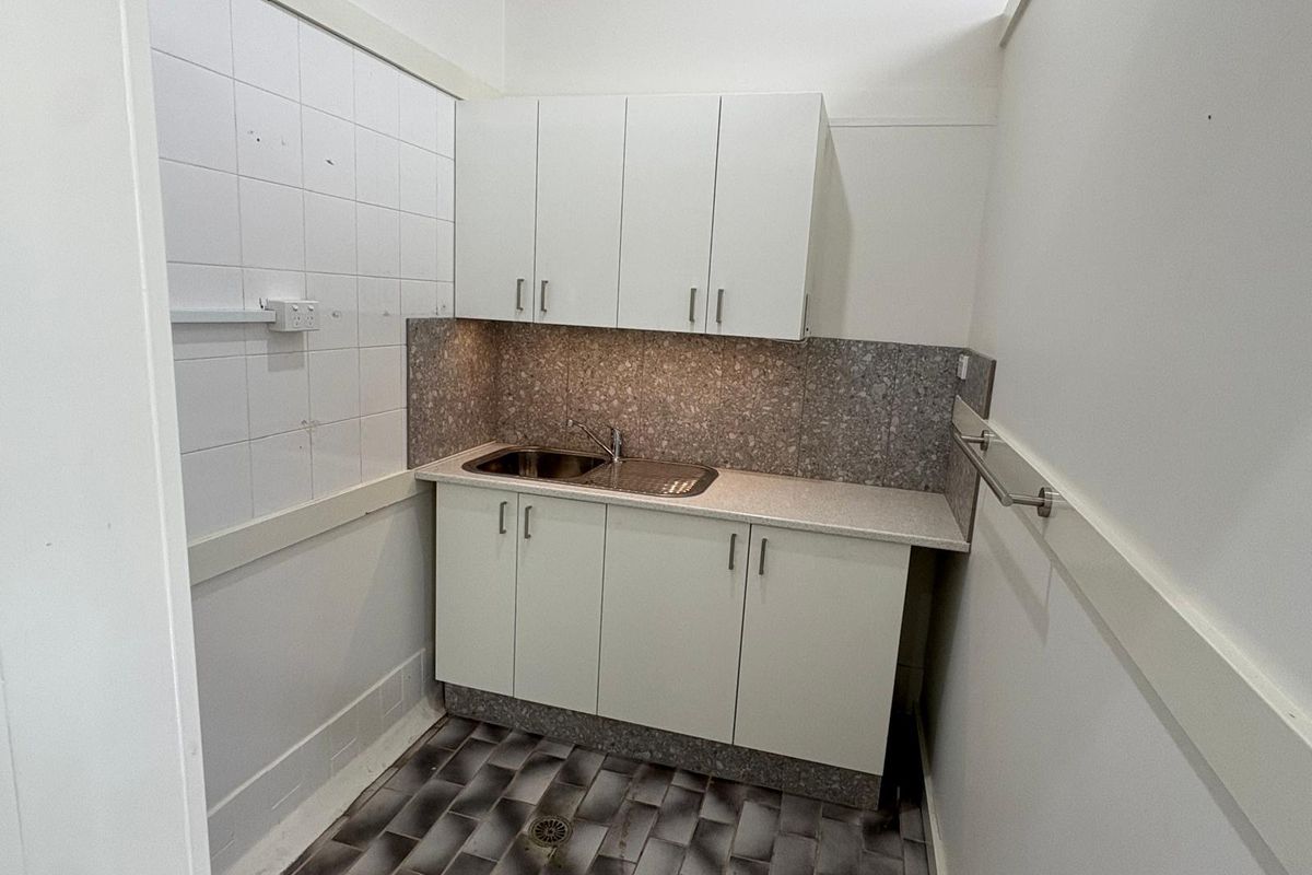 1 / 42-44 CHARLES, Iluka