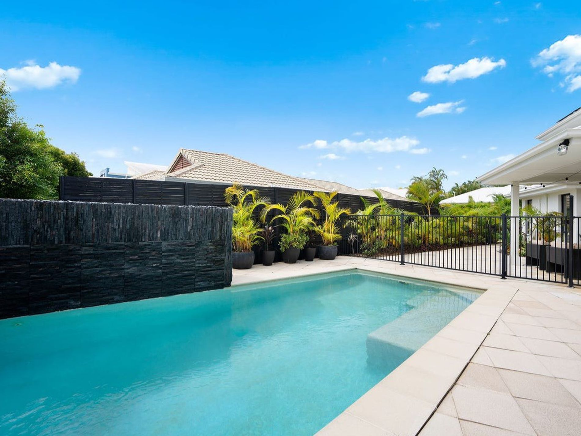 1 Pebble Court, Peregian Springs