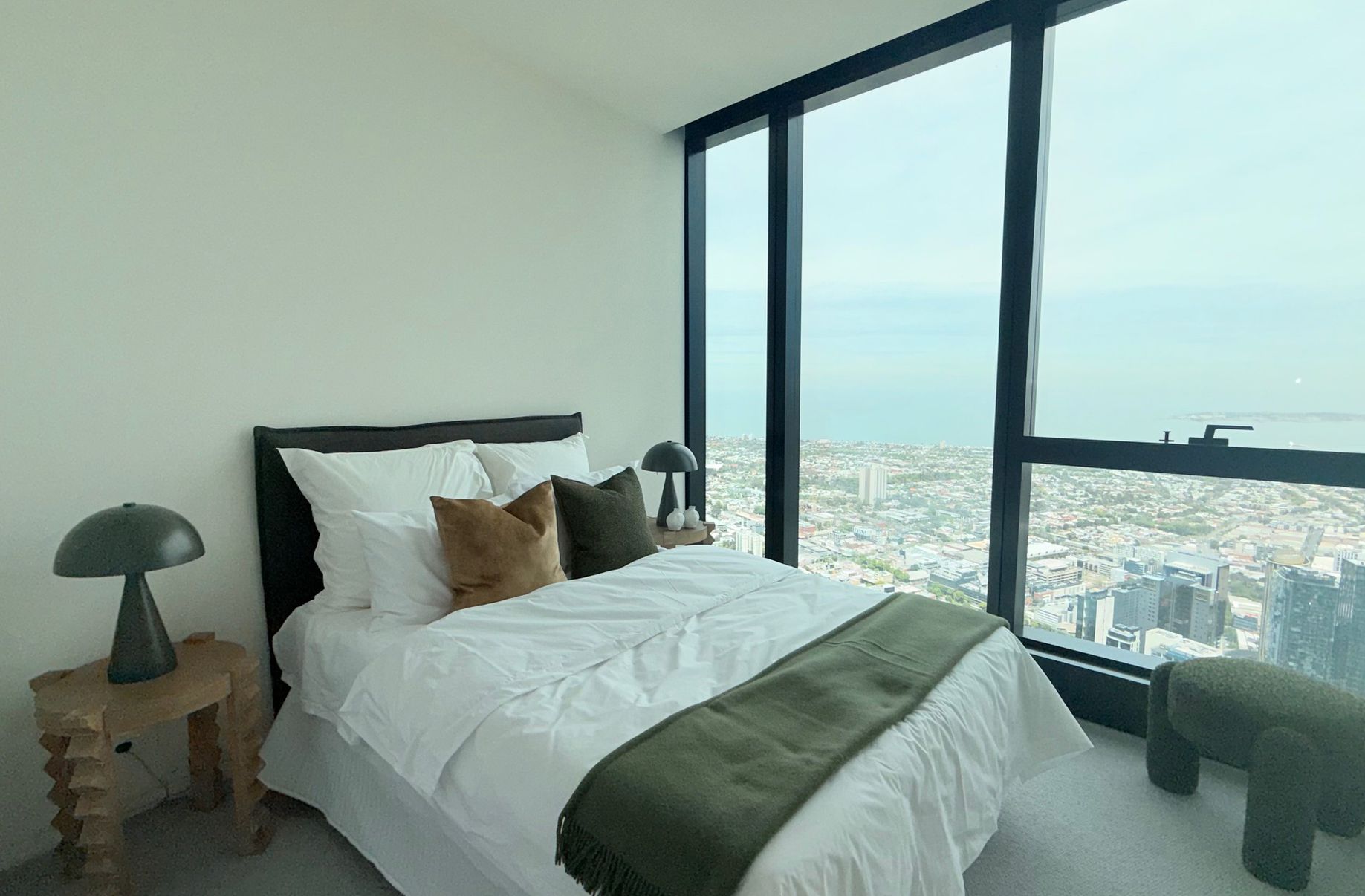 9201 / 70 Southbank Blvd, Southbank