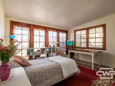 952 Polhill Road, Wellingrove