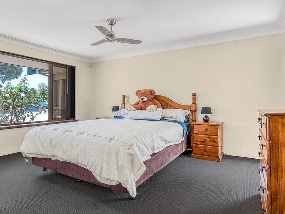 33 Redheart Drive, Thornlie